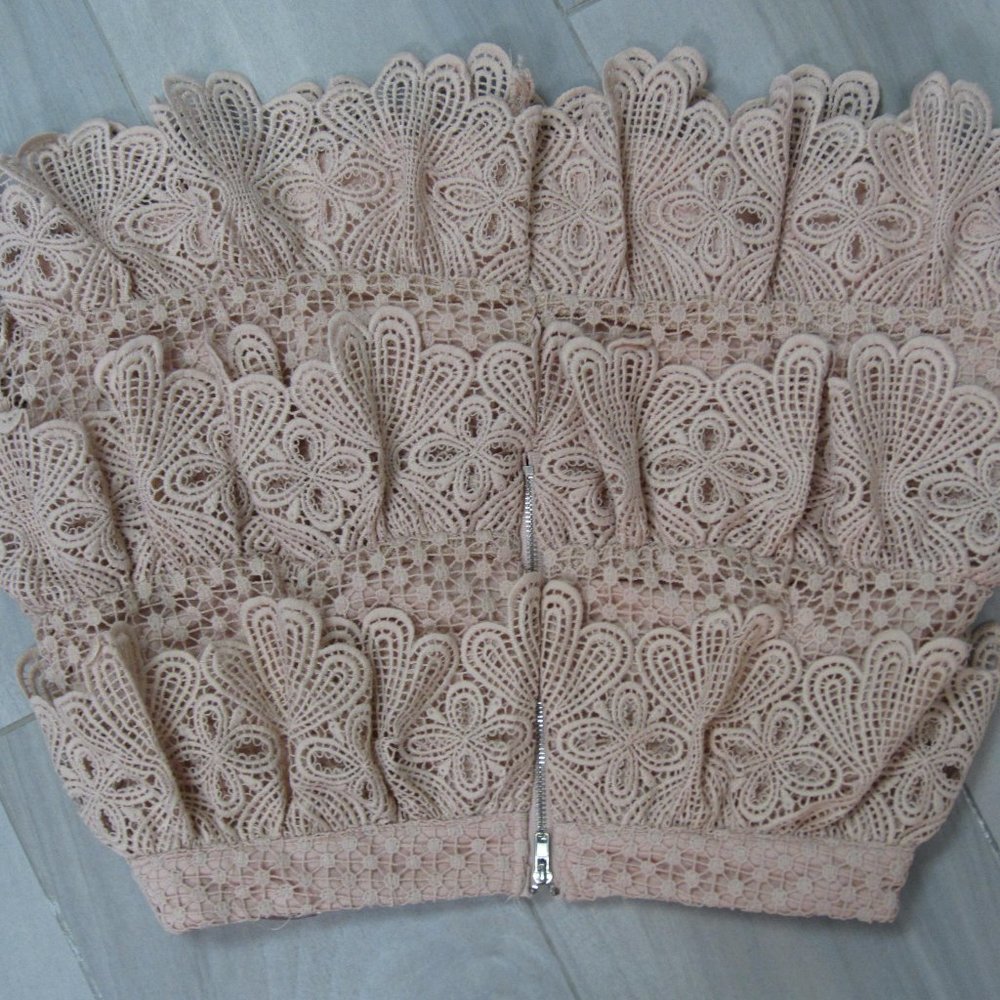 AQUA PINK LACE SKIRT SIZE S